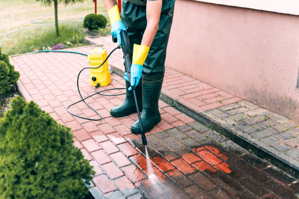 Fence Pressure Washing in Solon, IA