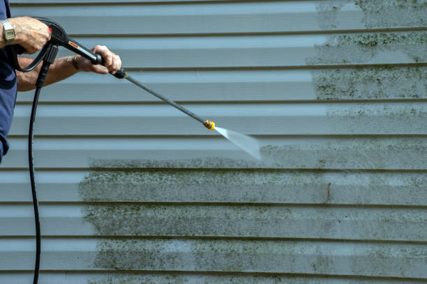 Best Garage Pressure Washing  in Solon, IA